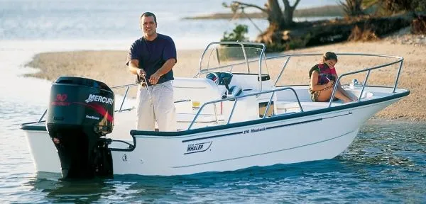 Slide: The Image of Boston Whaler MONTAUK 2004 - 0