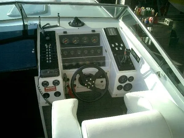 Slide: The Image of Wellcraft Excalibur Eagle 1987 - 8