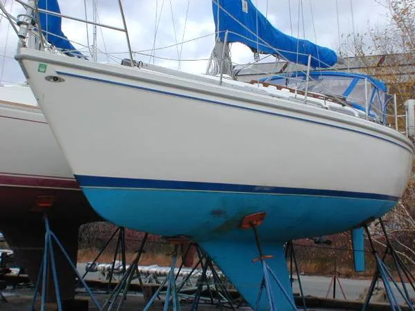 Slide: The Image of Catalina 30 1979 - 0