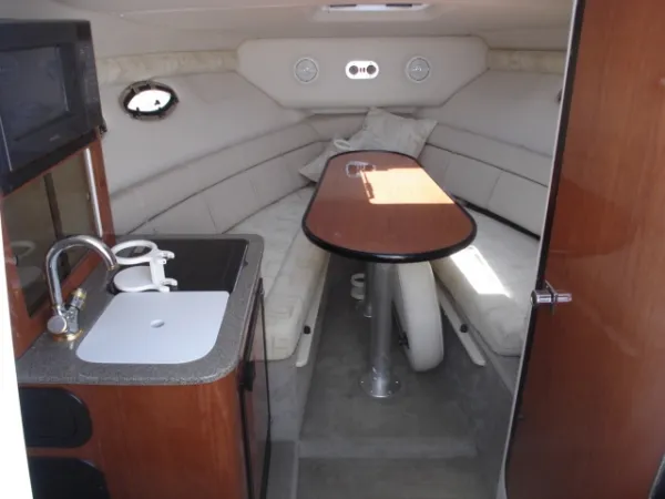 Slide: The Image of Crownline Boats 242 CR 2003 - 8