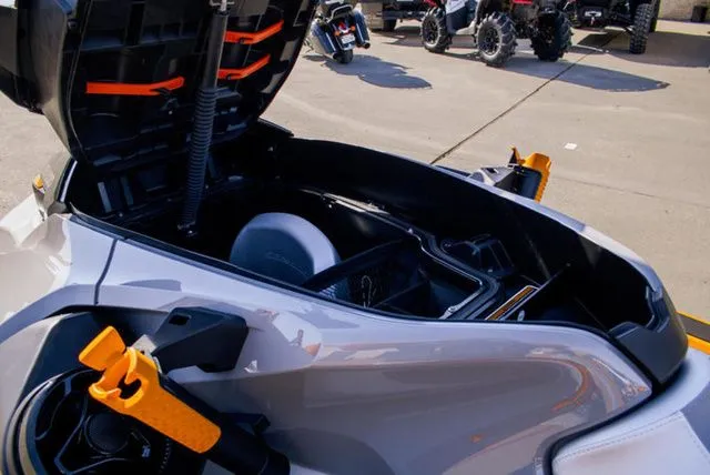 Slide: The Image of Sea-Doo FISH PRO 2026 - 18