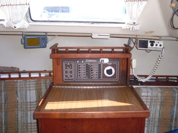 Slide: The Image of Catalina Tall Rig 1983 - 9