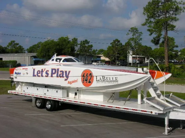 Slide: The Image of Skater / Douglas Marine 368 Race 2005 - 1