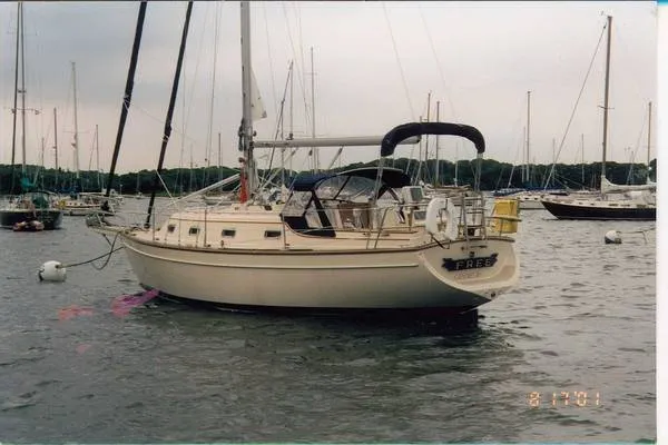 Slide: The Image of Island Packet 320 2001 - 0