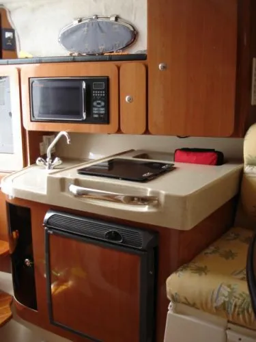 Slide: The Image of Wellcraft 290 Coastal 2004 - 11