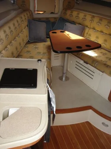 Slide: The Image of Wellcraft 290 Coastal 2004 - 8