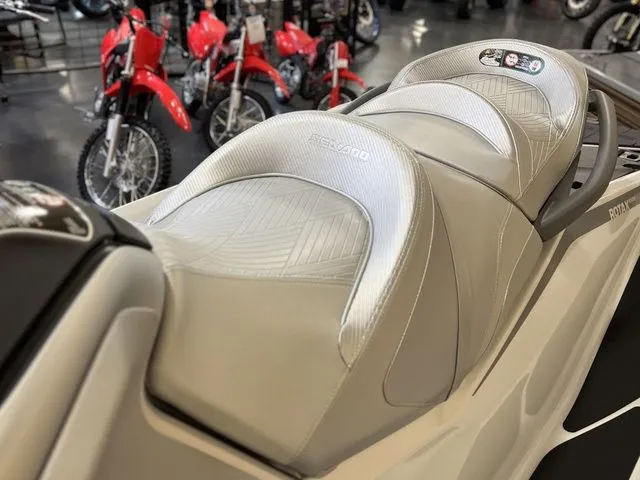 Slide: The Image of Sea-Doo GTX 2026 - 17