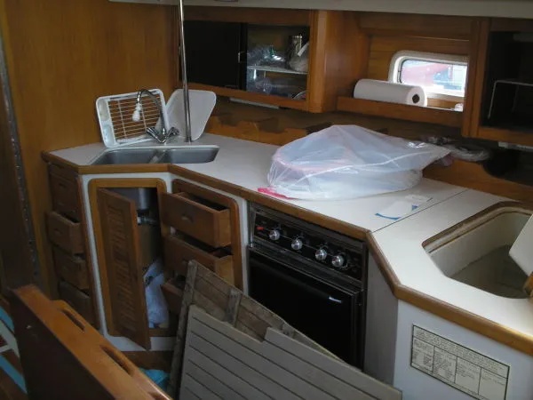 Slide: The Image of Catalina 42 Three Cabin 1991 - 7