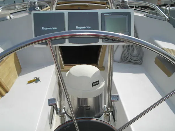Slide: The Image of Catalina 42 Three Cabin 1991 - 9