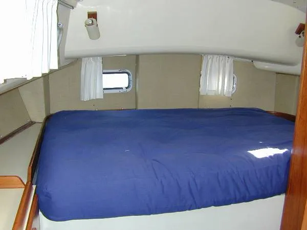 Slide: The Image of Pearson 385 center cockpit 1985 - 4