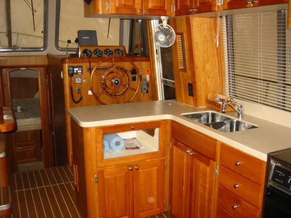 Slide: The Image of Mainship Trawler 2004 - 7