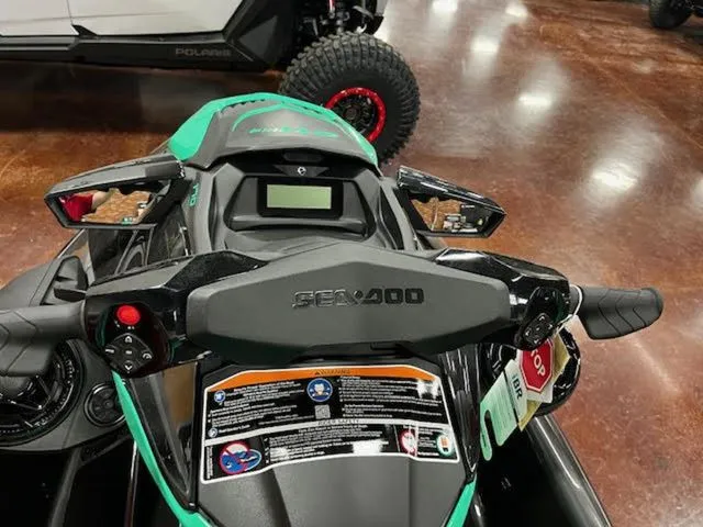 Slide: The Image of Sea-Doo GTI SE 170 2026 - 11