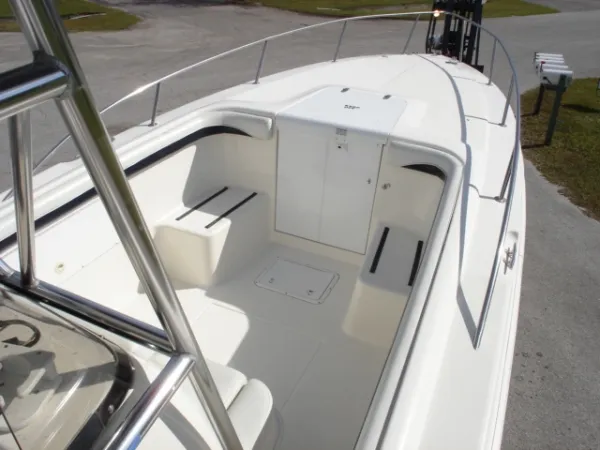 Slide: The Image of Wellcraft 302 SCARAB SPORT 1999 - 6
