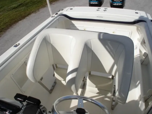 Slide: The Image of Wellcraft 302 SCARAB SPORT 1999 - 9