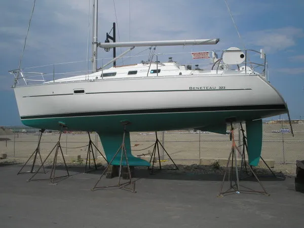 Slide: The Image of Beneteau 323 2005 - 1