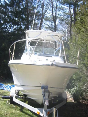 Slide: The Image of Bayliner Trophy 2052 2004 - 0