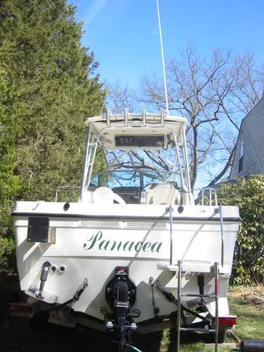 Slide: The Image of Bayliner Trophy 2052 2004 - 1