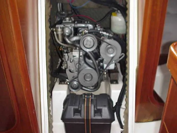 Slide: The Image of Beneteau 281 1996 - 3
