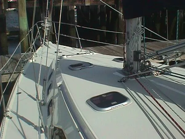 Slide: The Image of Catalina 380 2000 - 4