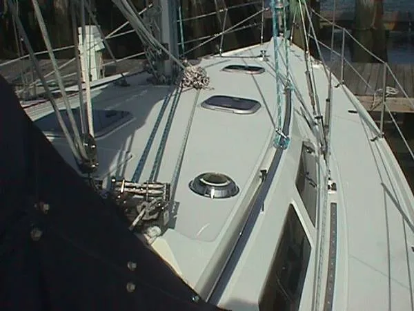 Slide: The Image of Catalina 380 2000 - 7