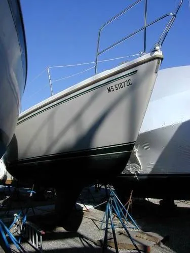 Slide: The Image of Catalina Fin Keel/Std Rig 1984 - 0