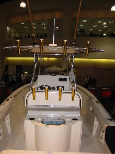 Slide: The Image of Pursuit 2570 Center Console 2006 - 5