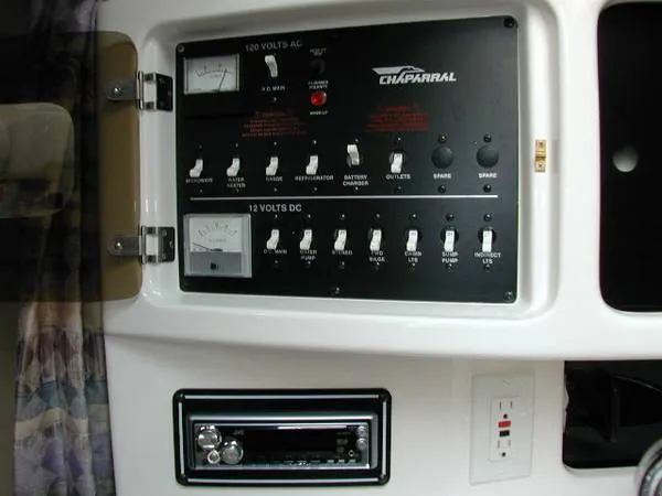Slide: The Image of Chaparral 260 2000 - 7