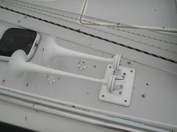 Slide: The Image of Catalina 400 2001 - 5