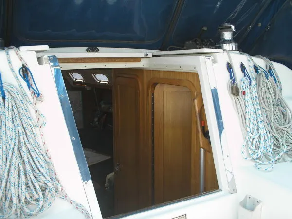 Slide: The Image of Catalina 320 1998 - 4