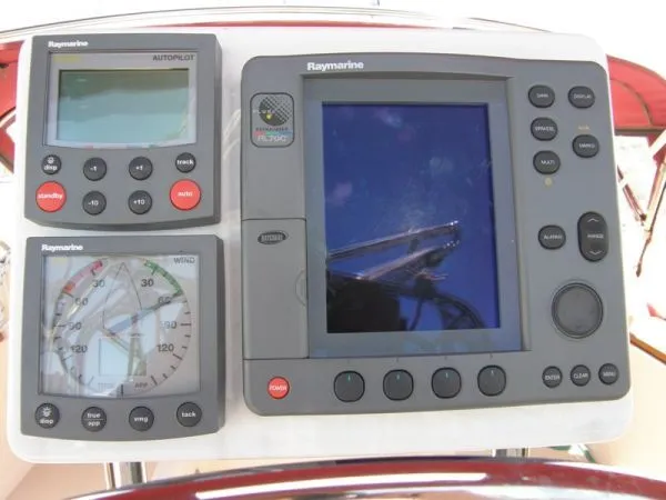 Slide: The Image of Island Packet 350 2003 - 9