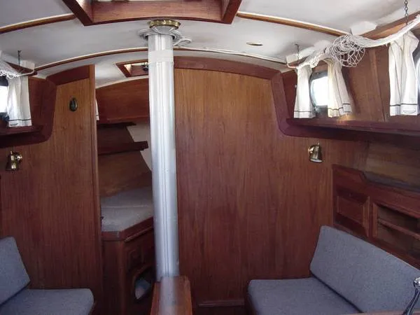 Slide: The Image of Cape Dory Cutter 1984 - 5