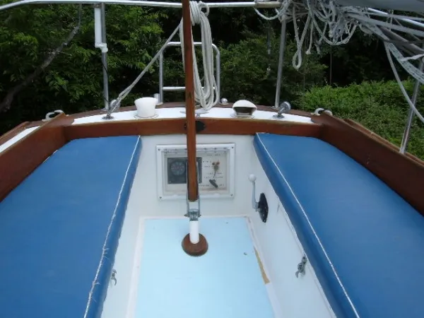 Slide: The Image of Cape Dory 1976 - 5