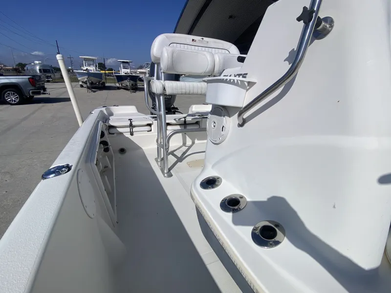 Slide: The Image of NauticStar 214 XTS Shallow Bay 2014 - 19