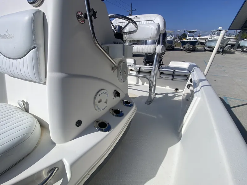 Slide: The Image of NauticStar 214 XTS Shallow Bay 2014 - 20
