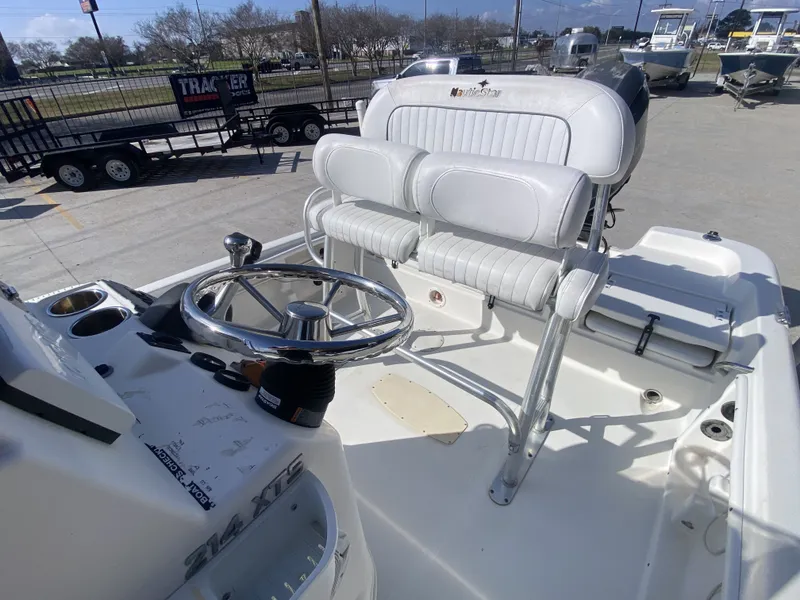 Slide: The Image of NauticStar 214 XTS Shallow Bay 2014 - 8