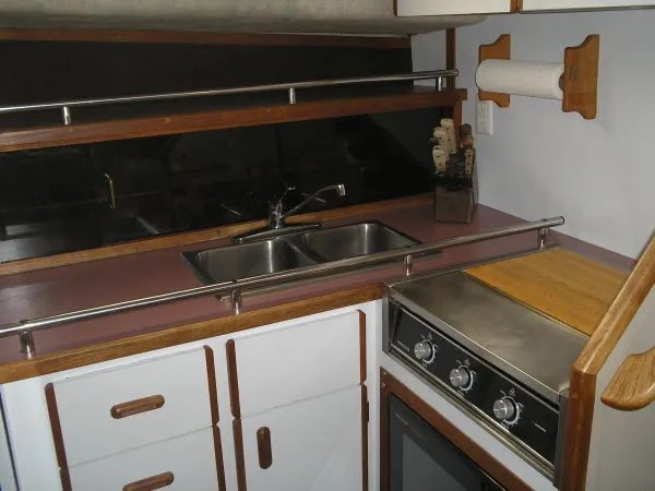 Slide: The Image of Carver Yachts 3607 Aft Cabin 1986 - 9