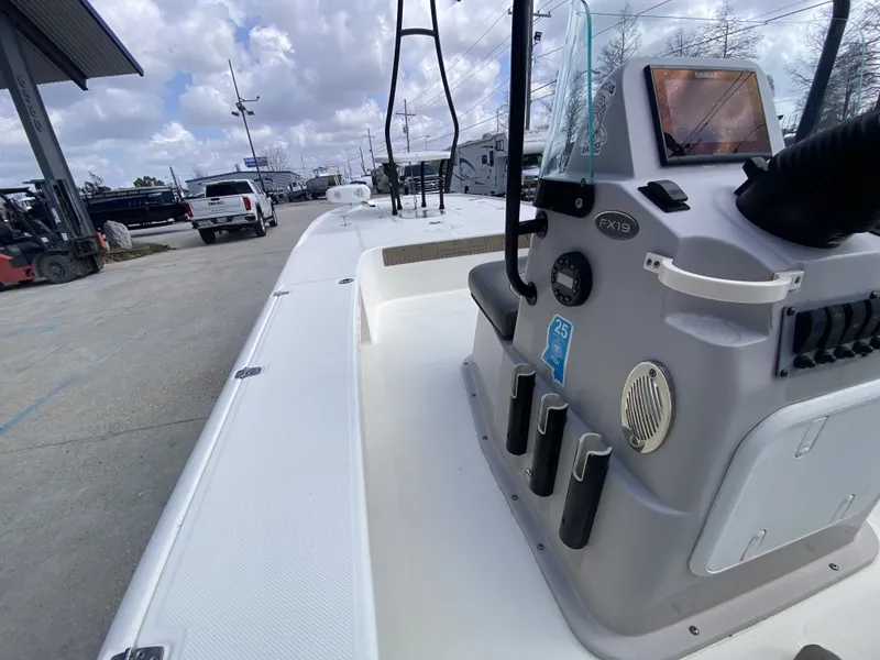 Slide: The Image of composite research Sypder FX-19 Vapor 2022 - 24