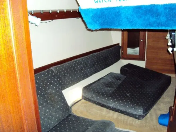 Slide: The Image of Catalina 34 Tall Rig 1989 - 1
