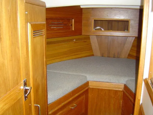 Slide: The Image of Cape Dory Flybridge Cruiser 1990 - 2