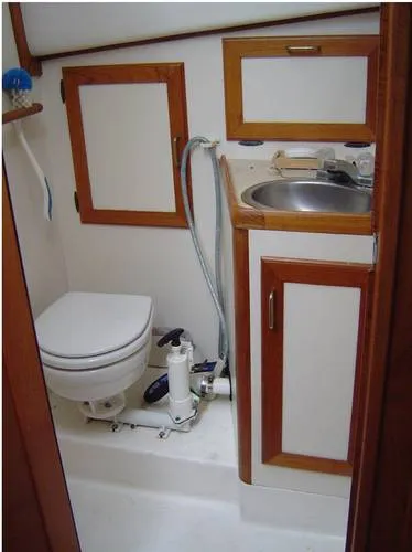 Slide: The Image of Cape Dory Flybridge Cruiser 1990 - 3
