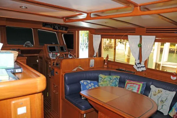 Slide: The Image of Selene Trawler 2007 - 7