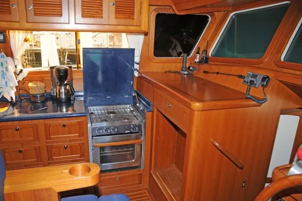 Slide: The Image of Selene Trawler 2007 - 9