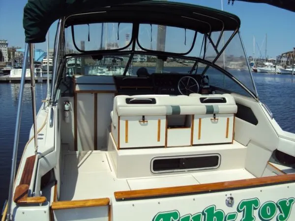Slide: The Image of Sea Ray Sundancer 1988 - 1