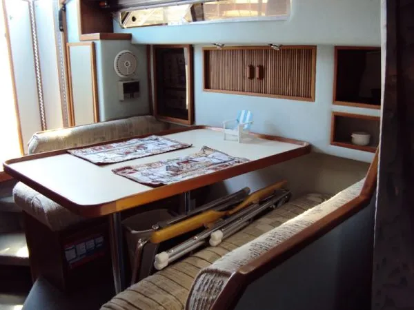 Slide: The Image of Sea Ray Sundancer 1988 - 3