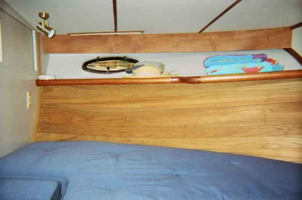 Slide: The Image of Tollycraft SPORT CRUISER 1988 - 3