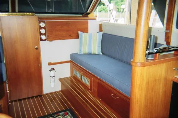 Slide: The Image of Tollycraft SPORT CRUISER 1988 - 7
