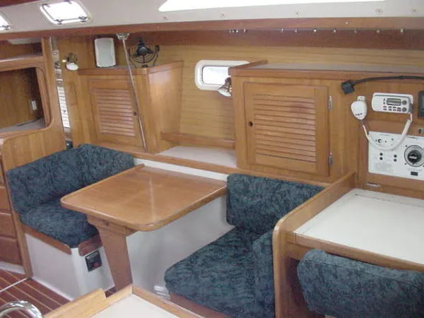 Slide: The Image of Catalina 36 MkII 1997 - 8