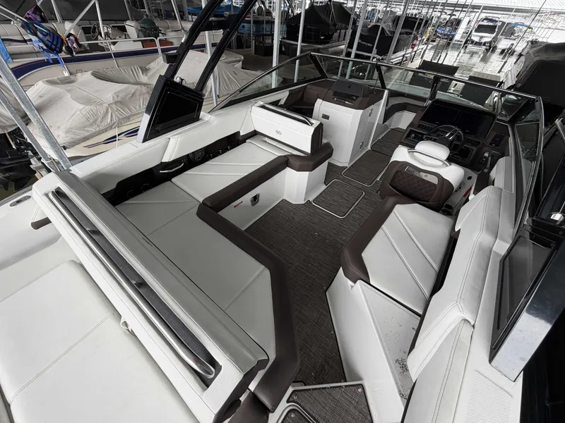 Slide: The Image of Cobalt R6 2023 - 10