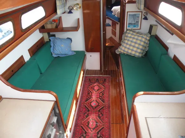 Slide: The Image of Hinckley Yachts Pilot 1968 - 3