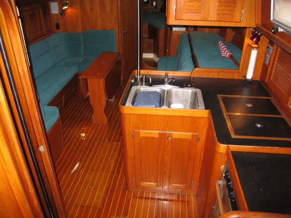 Slide: The Image of Bristol 41.1 Sloop 1985 - 3